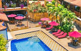 Hotel Hicasua y Centro de Convenciones
